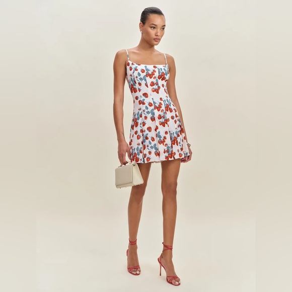 Reformation Annelise Dress In Strawberry Jam, new without tags, never worn. - Picture 2 of 6